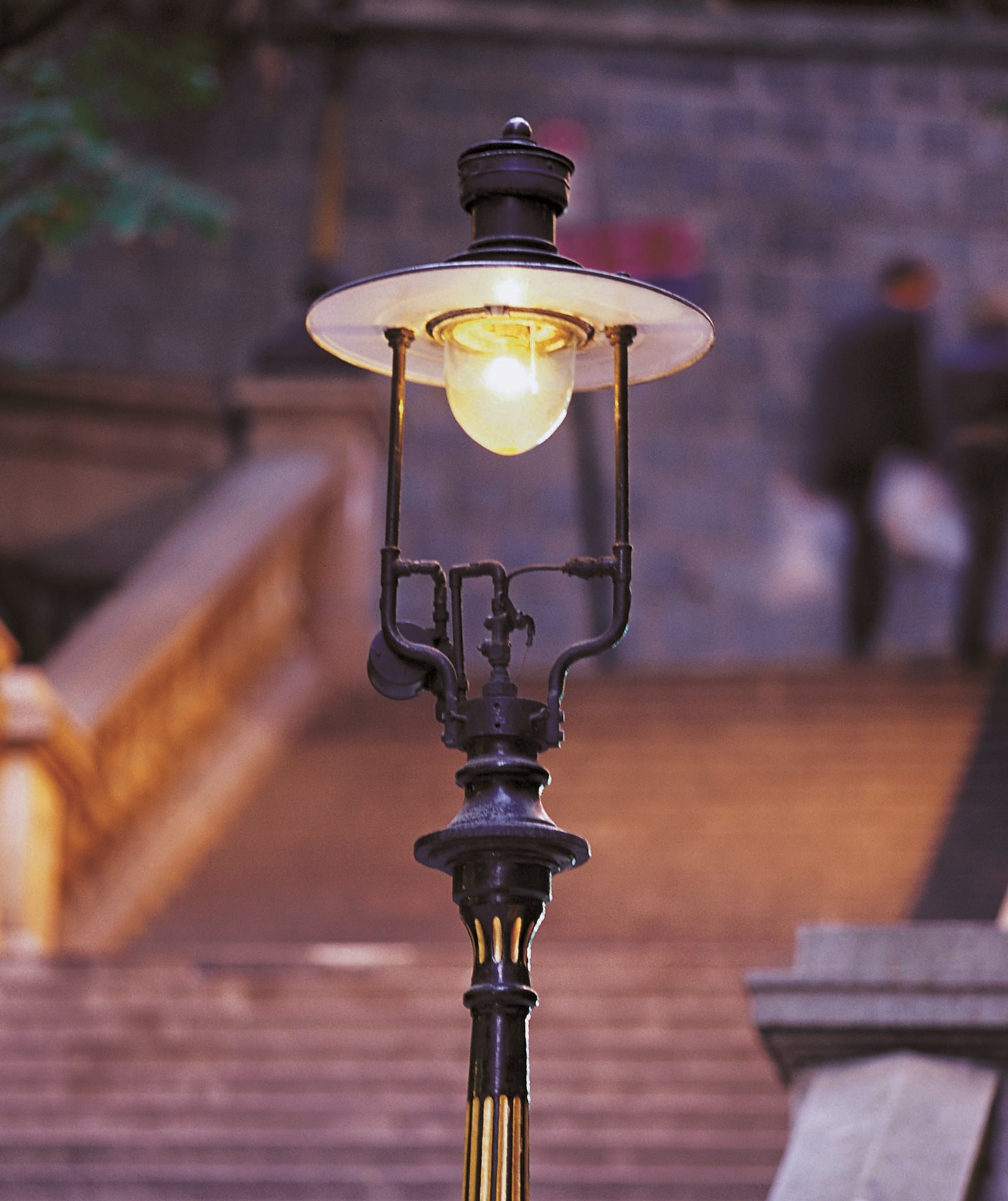 lamp-1.jpg
